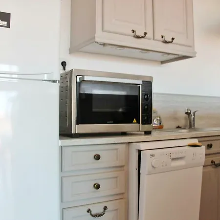 Botrel Apartment